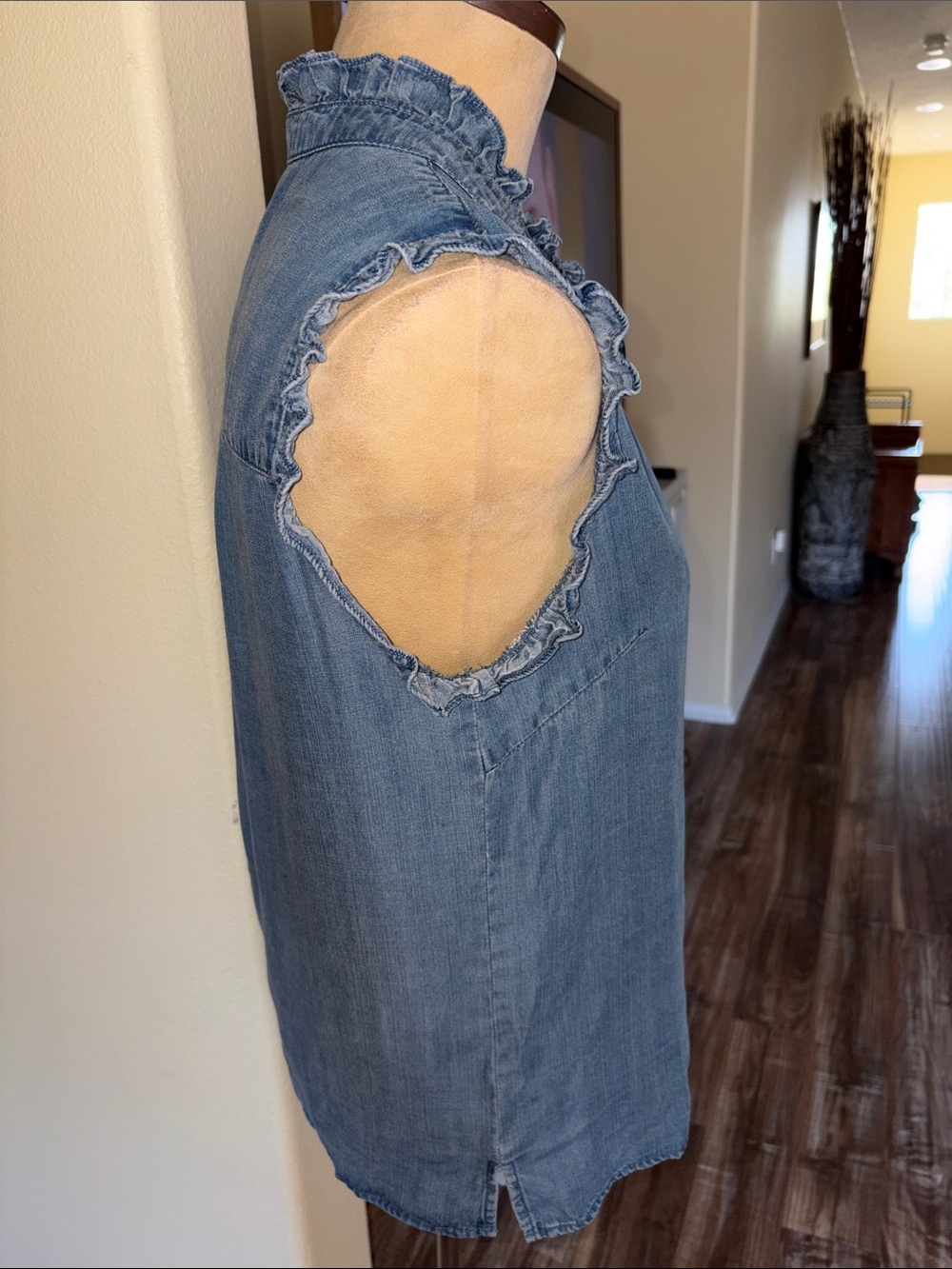 Velvet Heart Ruffled Denim Blouse - Picture 4 of 9